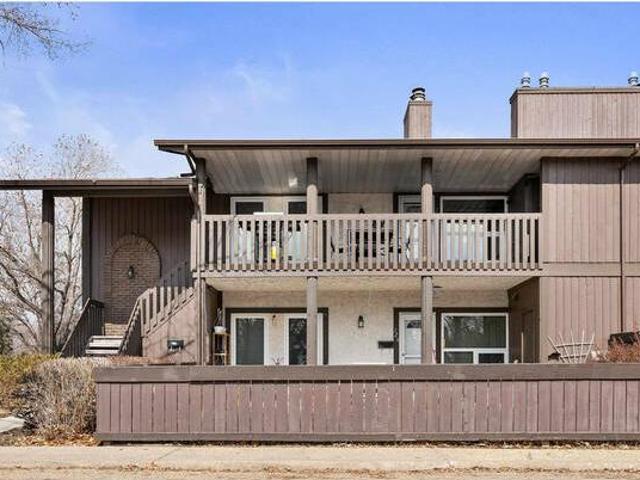 House for sale in Edmonton
