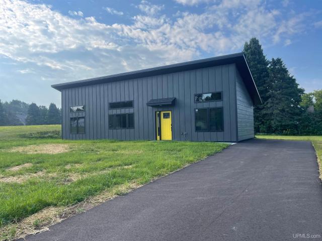House for sale in Ironwood, Michigan