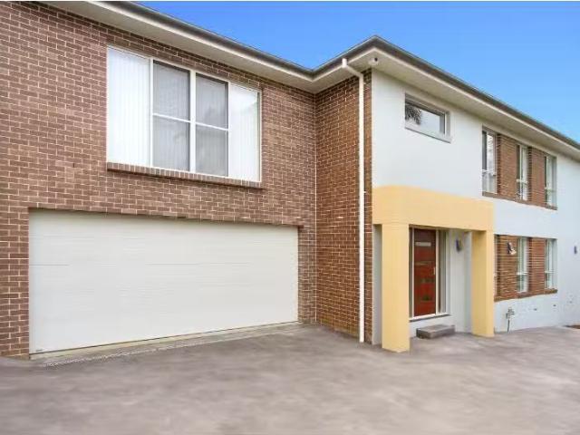Condo for rent in Wollongong West, New South Wales