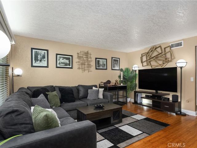 Condo for sale in Foothill Ranch, California