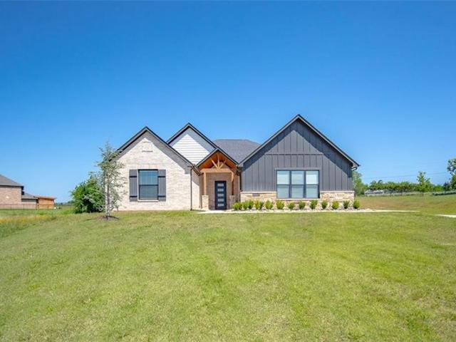 House for sale in Blanchard, Oklahoma