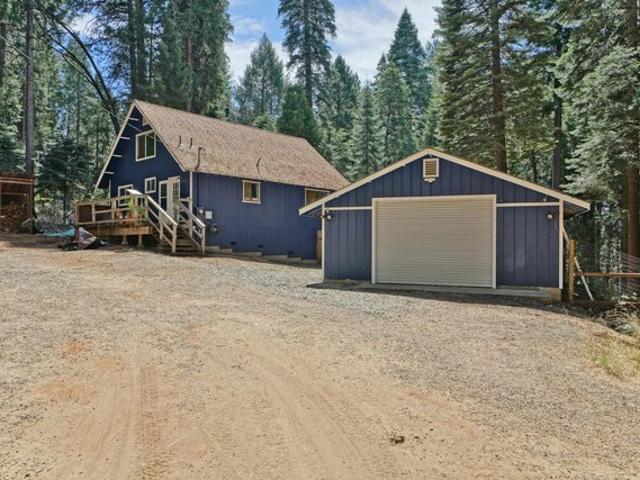 House for sale in Pollock Pines, California