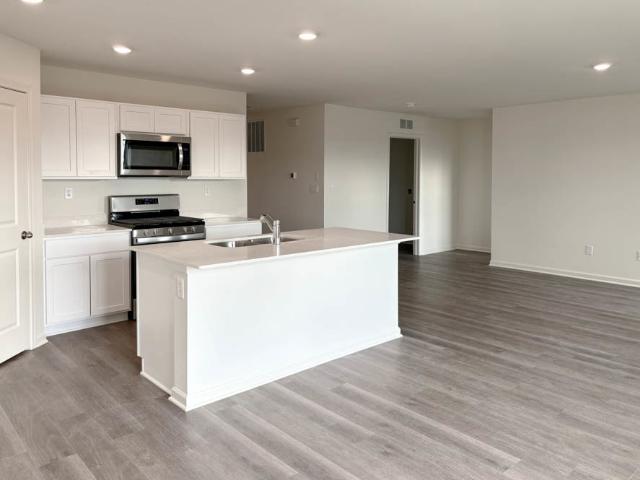 House for sale in Mchenry, Illinois