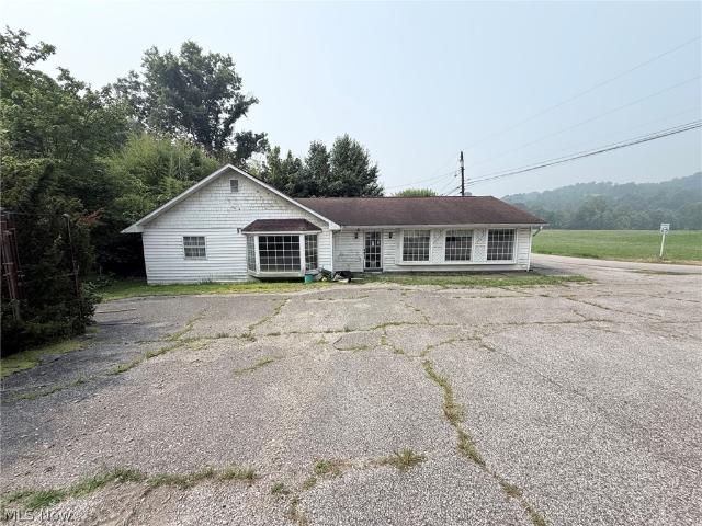 Commercial for sale in Parkersburg, West Virginia