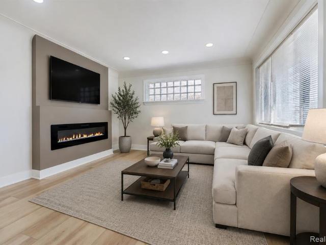 House for sale in Saint Clair Shores, Michigan