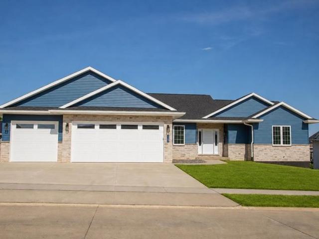 House for sale in Asbury, Dubuque County
