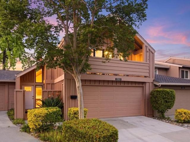 Townhouse for sale in Cupertino, California