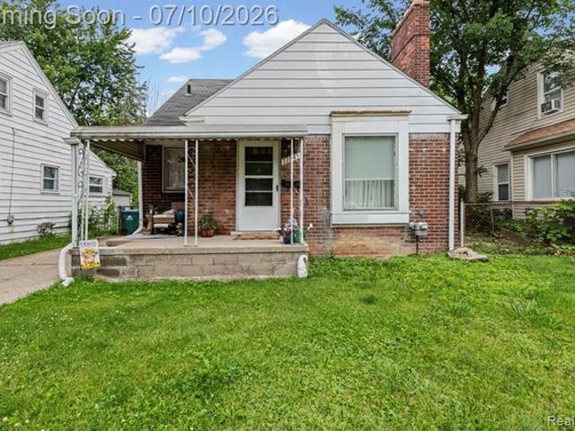 House for sale in Eastpointe, Michigan