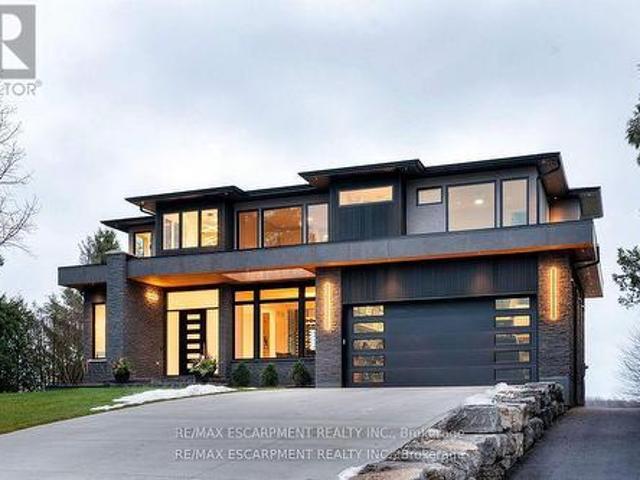 House for sale in Burlington, Ontario