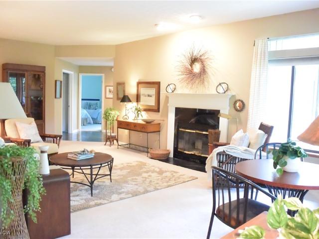 Condo for sale in Cuyahoga Falls