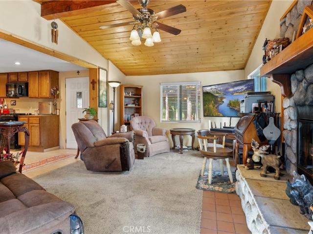 House for sale in Cedarpines Park, California