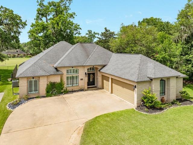 House for sale in West Columbia, Texas