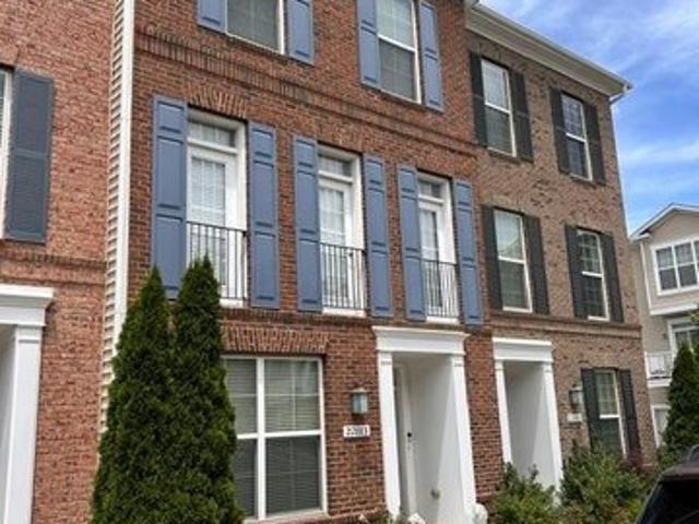 Townhouse for sale in Virginia
