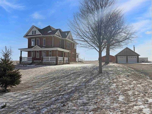 House for sale in Traer, Iowa