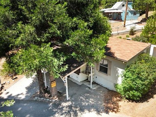 House for sale in Cedarpines Park, California