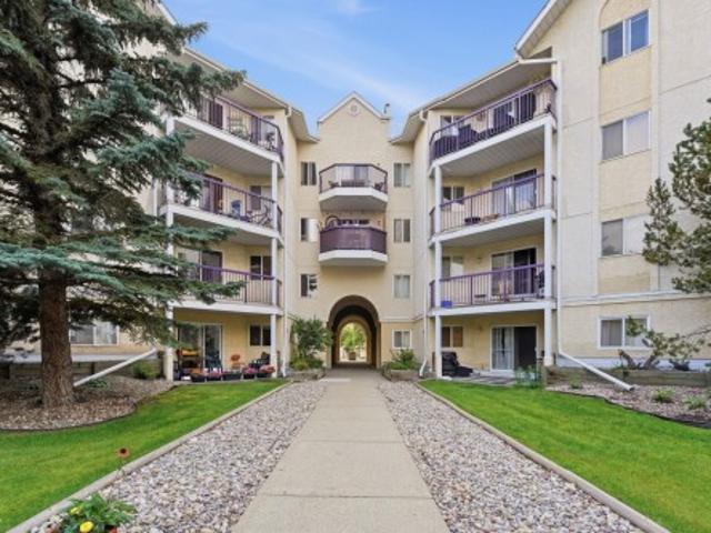 Condo for sale in Wedgewood, Alberta