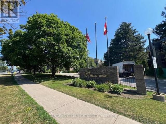 Townhouse for sale in Woburn, Ontario