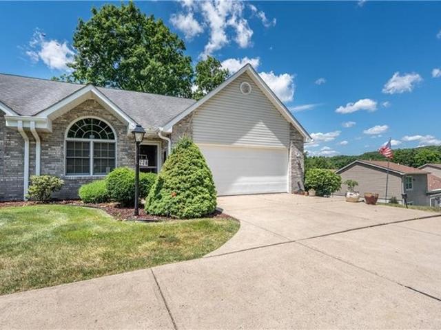 Townhouse for sale in New Kensington, Pennsylvania