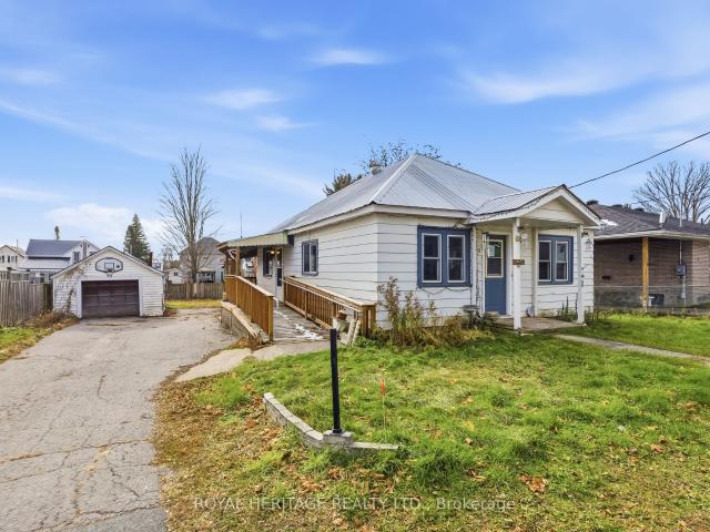 House for sale in Methuen, Ontario