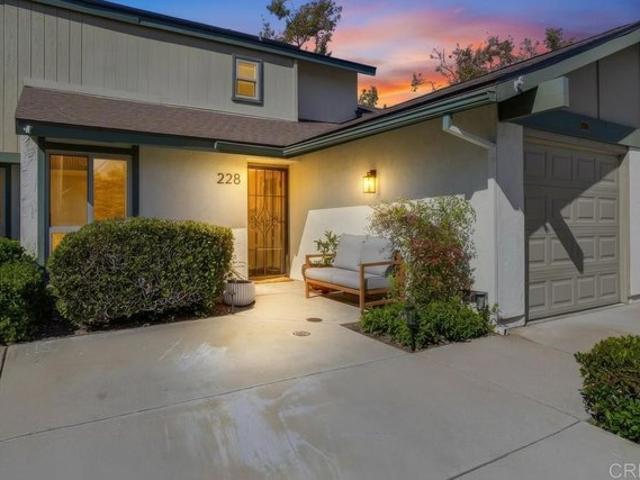 Townhouse for sale in Escondido, California