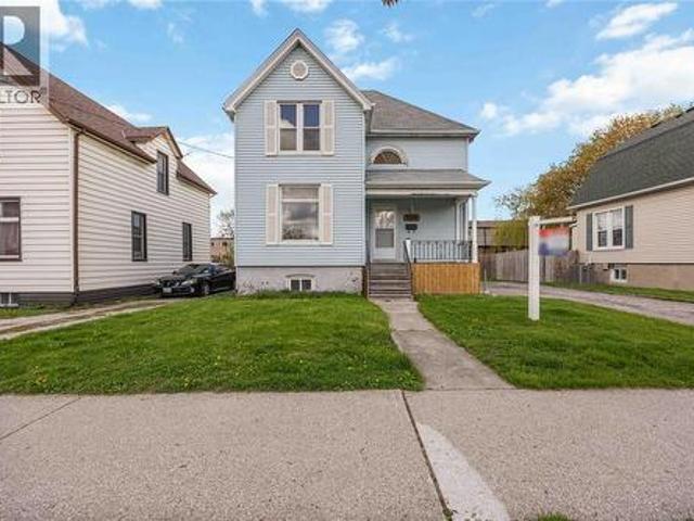 House for sale in Brights Grove, Ontario