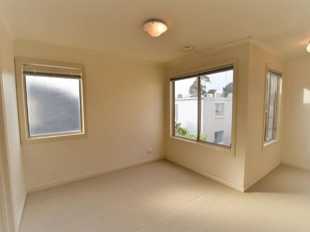 House for rent in Clifton Hill, Melbourne