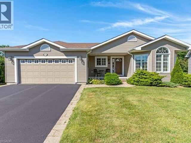 House for sale in Ancaster, Ontario