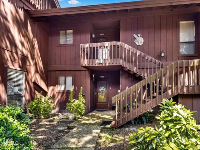 Condo for sale in Diamondhead, Mississippi