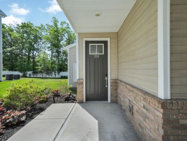 Townhouse for sale in Dunellen, New Jersey