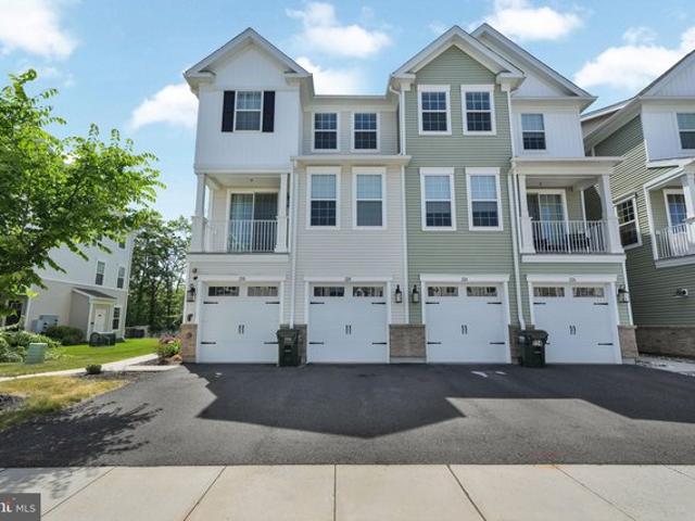 Townhouse for sale in Dunellen, New Jersey