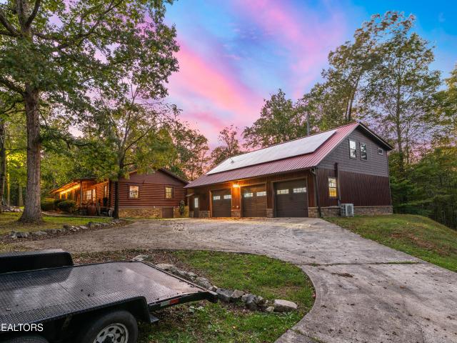 House for sale in Philadelphia, East Tennessee