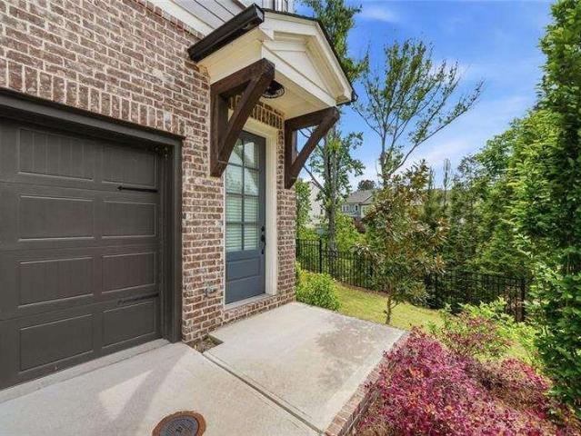 Townhouse for sale in Canton, Georgia