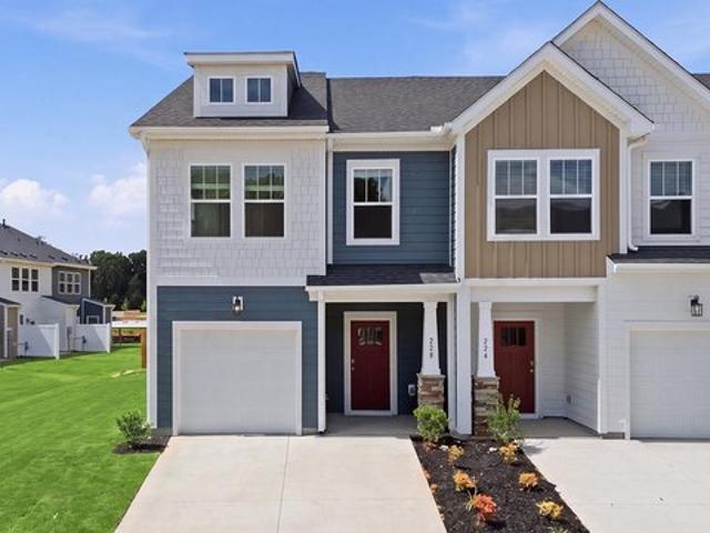 Townhouse for sale in Fountain Inn, South Carolina