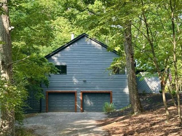 House for sale in Hedgesville, West Virginia