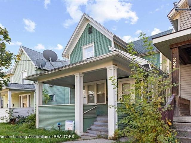House for sale in Holmes, Lansing