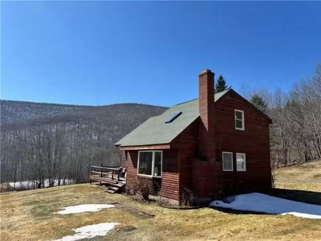 House for rent in Kingston