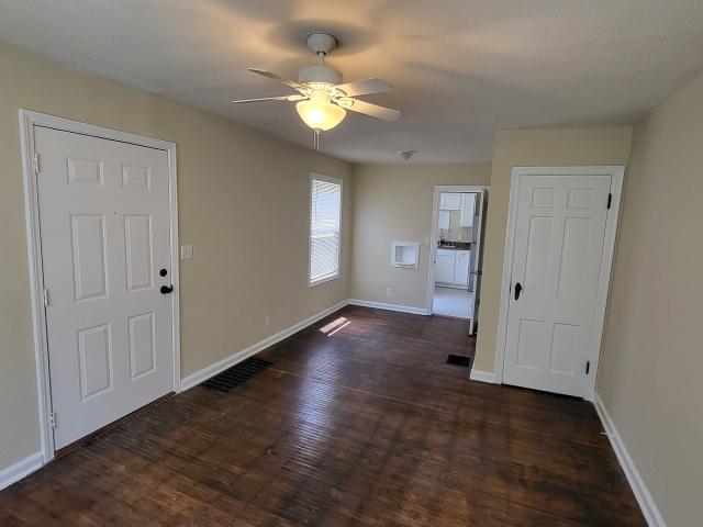 Property for rent in Near Eastside, Camby