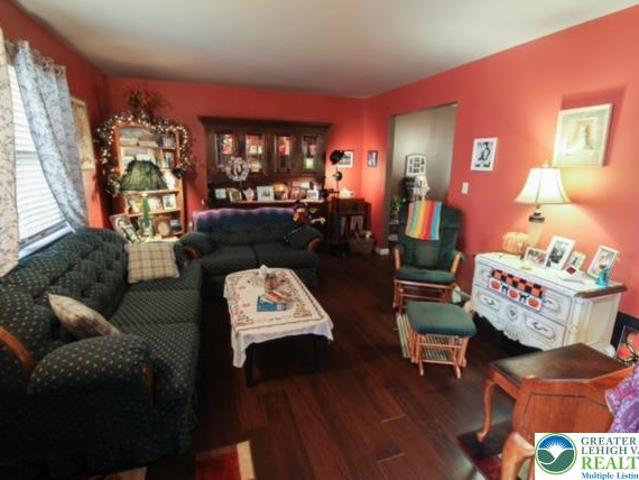Townhouse for sale in Wind Gap, Pennsylvania