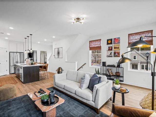 Townhouse for sale in Canton, Georgia