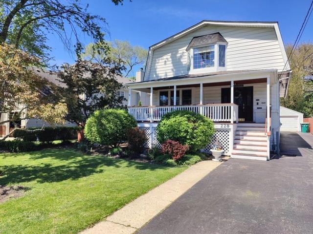 House for sale in Lombard, Illinois