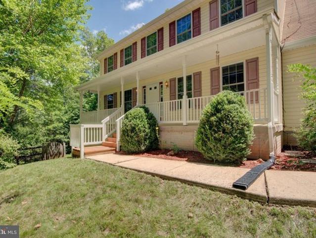 House for sale in Hedgesville, West Virginia