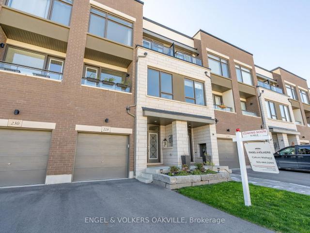 Townhouse for sale in Woburn, Ontario