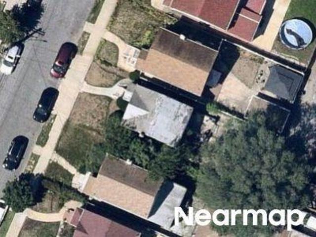House for sale in Queens, Arverne
