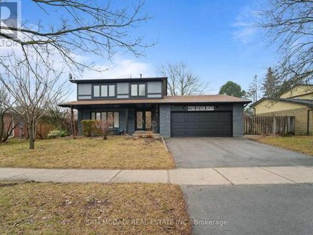 House for sale in Oakville, Ontario
