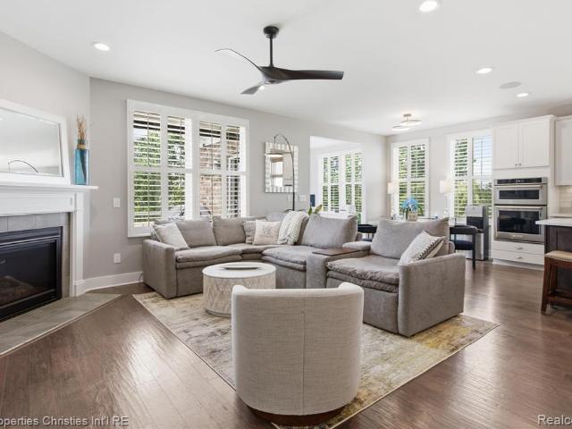Condo for sale in Parkview, Orion Charter Township
