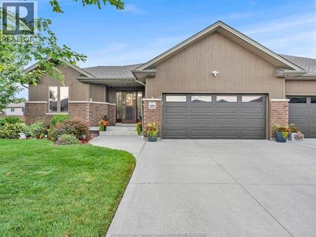 House for sale in Ontario