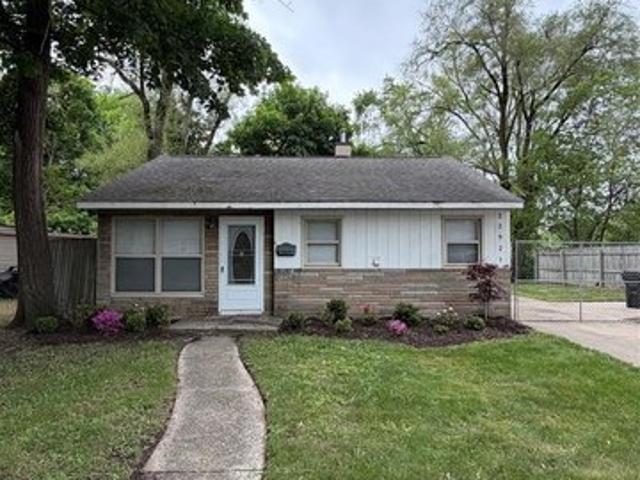 House for sale in Oak Park, Michigan