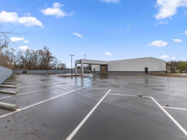 Commercial for sale in Detroit