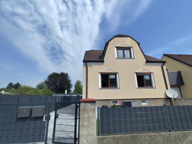 Haus mieten in Engelhartstetten, Niederösterreich