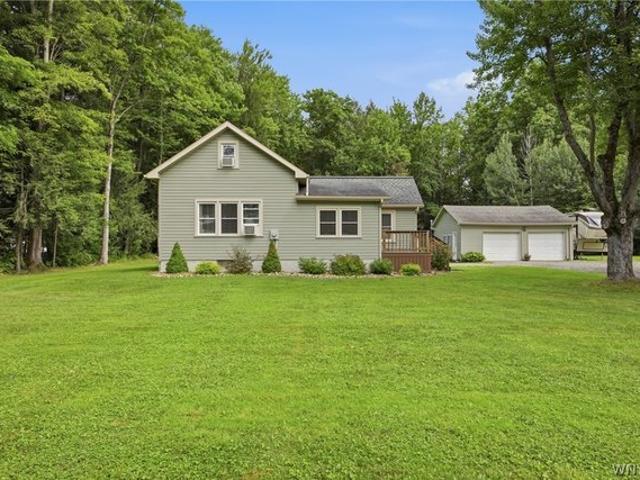 House for sale in Derby, New York